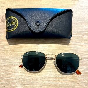 Ray-Ban Hexagonal Flat Sunglasses